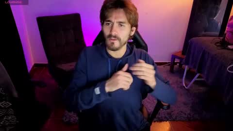 Snapshot of _delacruz911_ chatting on September 13, 1:05 am delacruz online show from September 13, 1:05 am