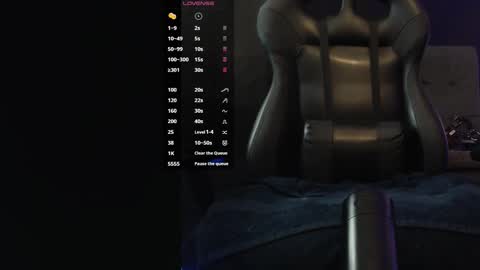 Snapshot of _delacruz911_ chatting on November 9, 10:19 pm delacruz online show from November 9, 10:19 pm