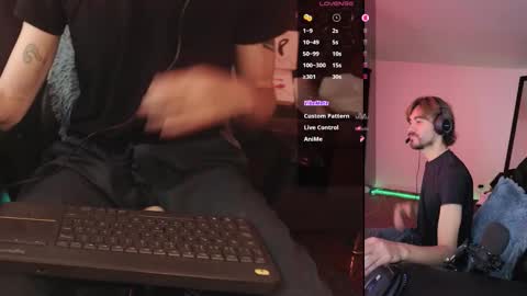 Snapshot of _delacruz911_ chatting on November 12, 3:45 pm delacruz online show from November 12, 3:45 pm