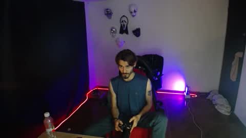 Snapshot of _delacruz911_ chatting on November 24, 11:48 pm delacruz online show from November 24, 11:48 pm