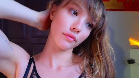 DemiDee online show from December 4, 2:37 pm