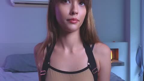 DemiDee online show from January 15, 9:56 am