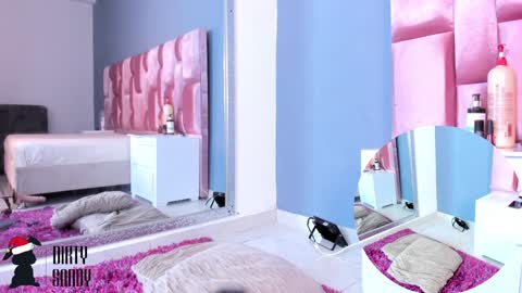 SANDY online show from December 8, 12:30 pm