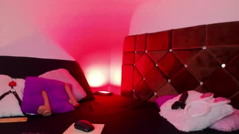 SANDY online show from October 1, 1:22 am