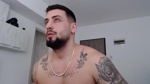 Snapshot of _dylangreen chatting on December 14, 8:56 am Dylan online show from December 14, 8:56 am