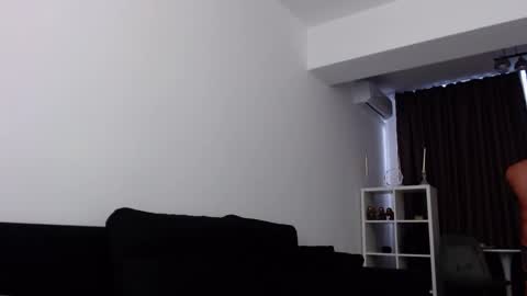 Snapshot of _dylangreen chatting on February 14, 8:42 am Dylan online show from February 14, 8:42 am