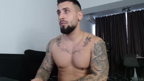 Snapshot of _dylangreen chatting on September 27, 8:41 am Dylan online show from September 27, 8:41 am