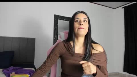 _elektrah online show from December 3, 1:52 am