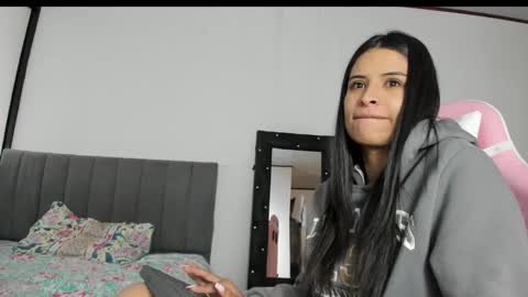 _elektrah online show from February 19, 5:27 pm