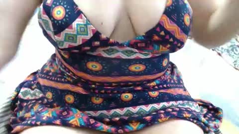 Snapshot of _ellie_destiny_xxx chatting on November 26, 11:39 pm _ellie_destiny_xxx online show from November 26, 11:39 pm