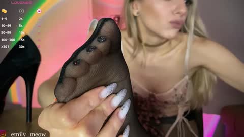 Emily online show from December 14, 11:39 am