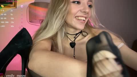 Emily online show from December 21, 1:10 pm