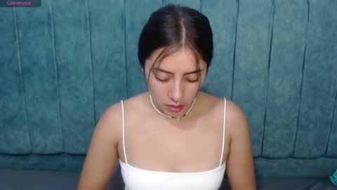 Emma online show from December 1, 4:29 pm