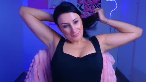 Snapshot of _emma_lay chatting on October 30, 6:59 am Emma online show from October 30, 6:59 am