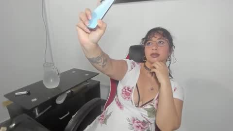 Emma online show from September 13, 11:26 pm