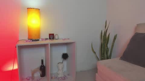 Snapshot of _emma_m chatting on February 20, 3:01 am emma morryson online show from February 20, 3:01 am