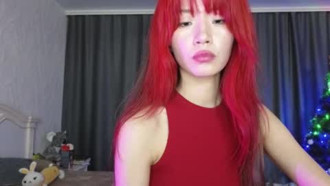 EveEva online show from December 10, 9:33 pm