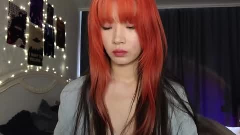 EveEva online show from February 18, 6:15 am