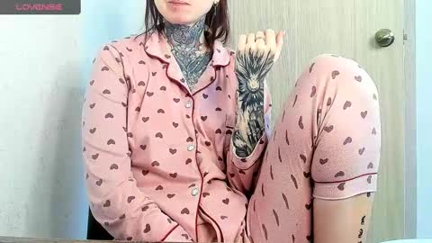 Alis online show from March 11, 7:04 am