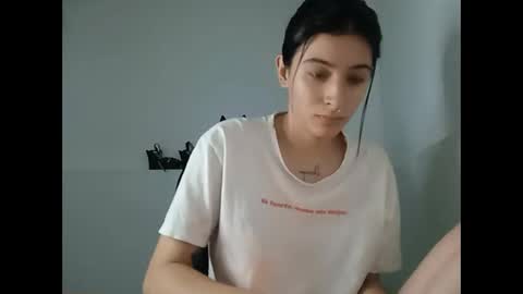 Snapshot of _genesid_dixton chatting on February 17, 3:36 am Mia-foster online show from February 17, 3:36 am