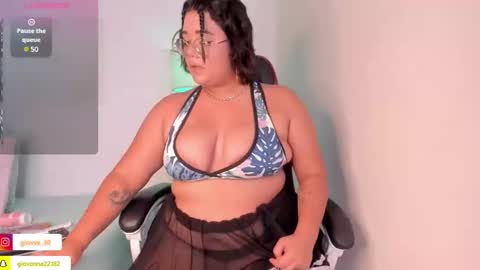 G I O V A online show from January 18, 3:05 pm