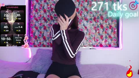 Snapshot of _gwen__ chatting on January 19, 4:44 am Gwen online show from January 19, 4:44 am