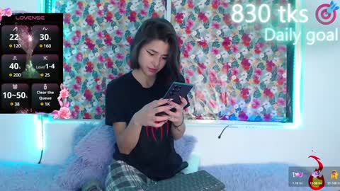 Snapshot of _gwen__ chatting on January 22, 5:16 am Gwen online show from January 22, 5:16 am