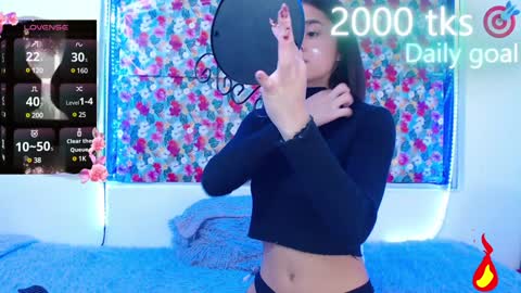 Snapshot of _gwen__ chatting on January 23, 5:02 am Gwen online show from January 23, 5:02 am