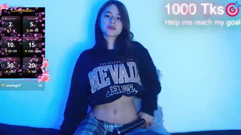 Snapshot of _gwen__ chatting on September 12, 6:35 am Gwen online show from September 12, 6:35 am