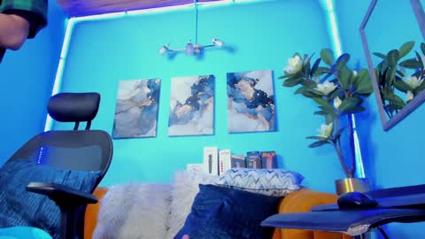 Snapshot of _hairybeard_ chatting on January 28, 2:21 pm Mathews online show from January 28, 2:21 pm