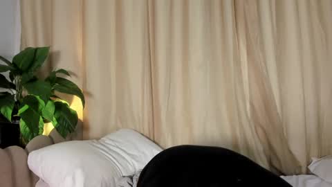 Hanna johnson online show from September 18, 3:08 am