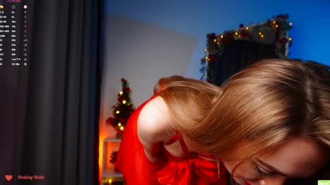 Snapshot of _healing_hottie_ chatting on December 24, 10:28 pm Veronica online show from December 24, 10:28 pm