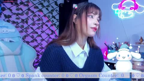 Snapshot of _heavenly_blue_ chatting on December 16, 2:25 am Bluey online show from December 16, 2:25 am