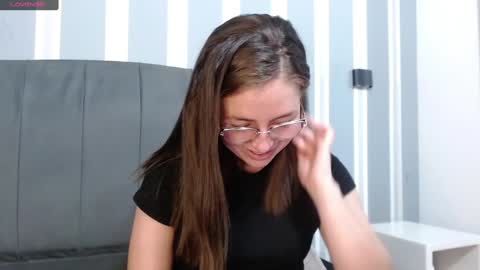 Isa online show from January 7, 5:09 pm