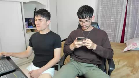 Snapshot of _jamesboy chatting on October 13, 10:32 pm James online show from October 13, 10:32 pm