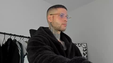 jeison online show from October 14, 7:47 pm