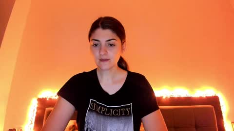 Snapshot of _just_a_simple_girl chatting on January 3, 10:41 am _just_a_simple_girl online show from January 3, 10:41 am