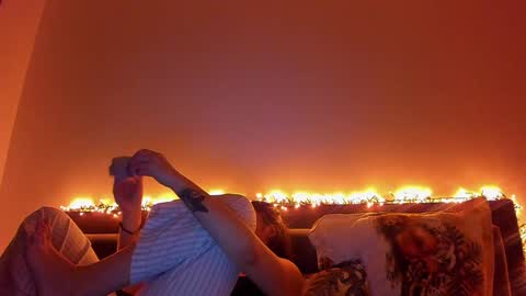 Snapshot of _just_a_simple_girl chatting on January 5, 6:56 pm _just_a_simple_girl online show from January 5, 6:56 pm