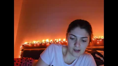 Snapshot of _just_a_simple_girl chatting on February 5, 11:06 pm _just_a_simple_girl online show from February 5, 11:06 pm