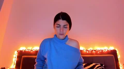 Snapshot of _just_a_simple_girl chatting on February 9, 11:14 am _just_a_simple_girl online show from February 9, 11:14 am