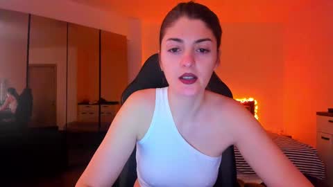 Snapshot of _just_a_simple_girl chatting on February 27, 11:31 am _just_a_simple_girl online show from February 27, 11:31 am