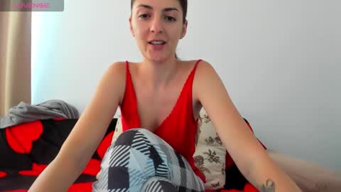 Snapshot of _just_a_simple_girl chatting on September 21, 9:33 am _just_a_simple_girl online show from September 21, 9:33 am