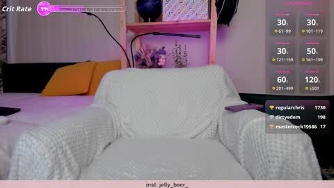 Kiara 0100 - 0700 UTC almost every day online show from October 26, 9:04 am