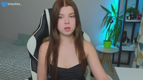 Snapshot of _kirieshka chatting on January 16, 6:27 pm Molly Emily online show from January 16, 6:27 pm