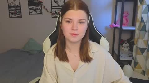 Snapshot of _kirieshka chatting on March 8, 12:09 pm Molly Emily online show from March 8, 12:09 pm