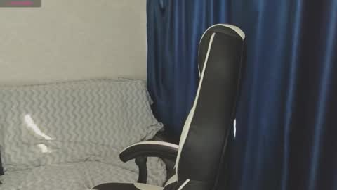 Snapshot of _kirieshka chatting on September 16, 6:47 am Molly Emily online show from September 16, 6:47 am