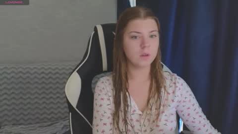 Snapshot of _kirieshka chatting on September 24, 9:56 am Molly Emily online show from September 24, 9:56 am