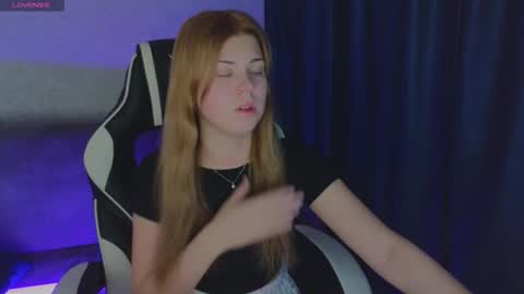 Snapshot of _kirieshka chatting on October 5, 2:26 pm Molly Emily online show from October 5, 2:26 pm