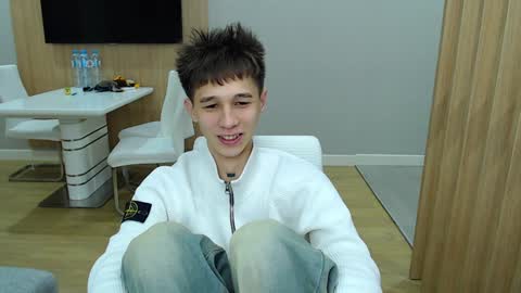 Kurt online show from December 11, 12:02 am