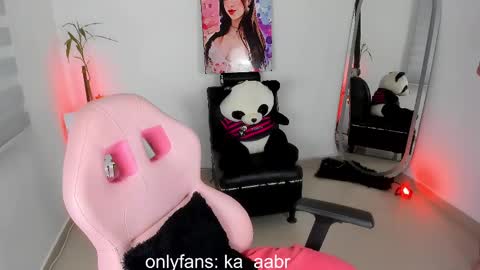 Kylie online show from February 21, 2:06 am